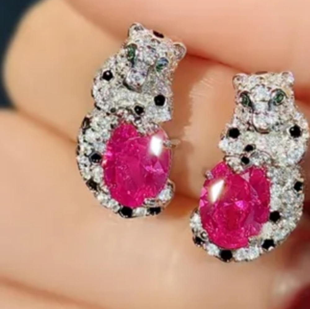 New 1 Carat Ruby Corundum And Diamond Stud Cat Earrings - Picture 2 of 3